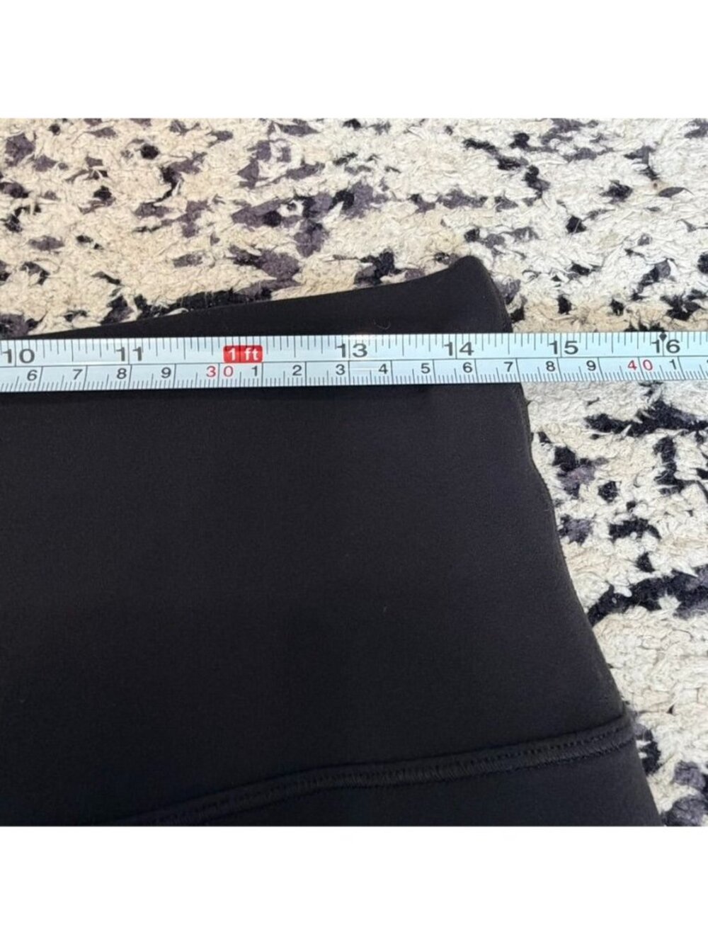 Vuori AllTheForm Flare Black Performance Pants Women's Size XL A168 - Picture 7 of 10